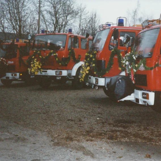1987_FFW-Weihe_des_neuen_Autos_04.jpg